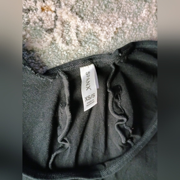 Spanx | 3/4 Sleeve Shapewear Cropped | Size XS/S - Picture 3 of 5